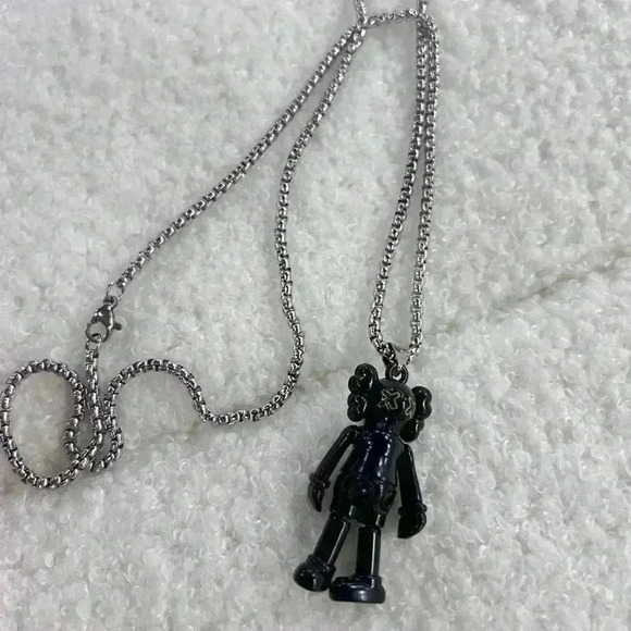 Trendy Pendant  Necklace Collection - Picture 6 of 6
